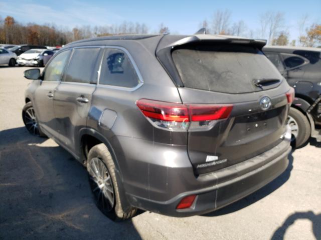 Photo 3 from auction – 2018 TOYOTA HIGHLANDER with VIN 5TDJZRFH1JS890793