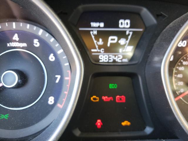 Photo 8 from auction – 2016 HYUNDAI ELANTRA SE with VIN 5NPDH4AE2GH674532