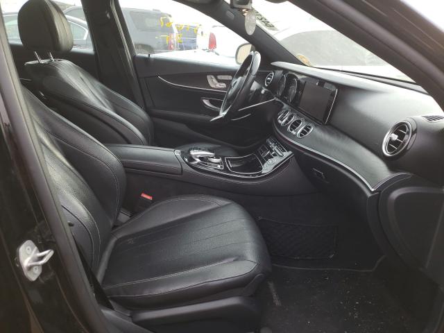 Photo 5 from auction – 2017 MERCEDES-BENZ E 300 4MAT with VIN WDDZF4KB2HA019978