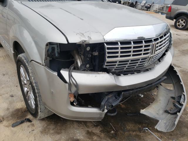 Photo 9 from auction – 2008 LINCOLN NAVIGATOR with VIN 5LMFU27598LJ00726