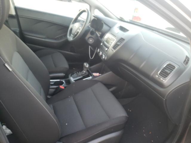 Photo 5 from auction – 2017 KIA FORTE LX with VIN 3KPFK4A7XHE083978