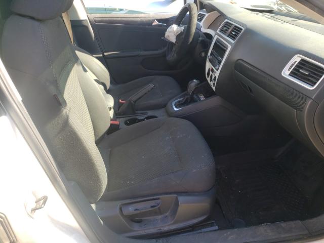 Photo 5 from auction – 2013 VOLKSWAGEN JETTA BASE with VIN 3VW2K7AJ1DM304666
