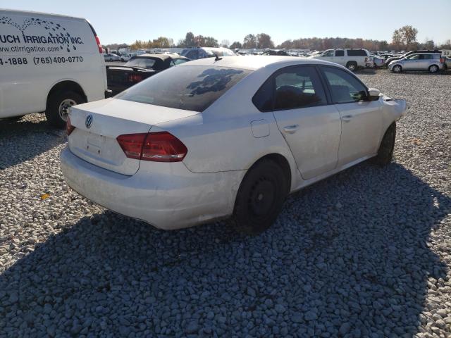 Photo 4 from auction – 2013 VOLKSWAGEN PASSAT S with VIN 1VWAP7A3XDC080183