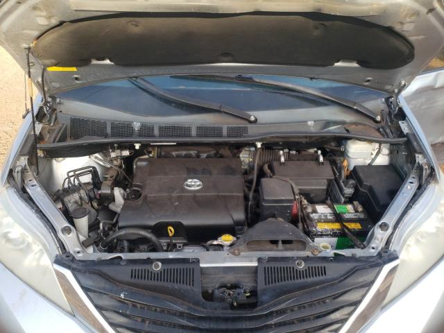 Photo 7 from auction – 2011 TOYOTA SIENNA LE with VIN 5TDKK3DC3BS055180