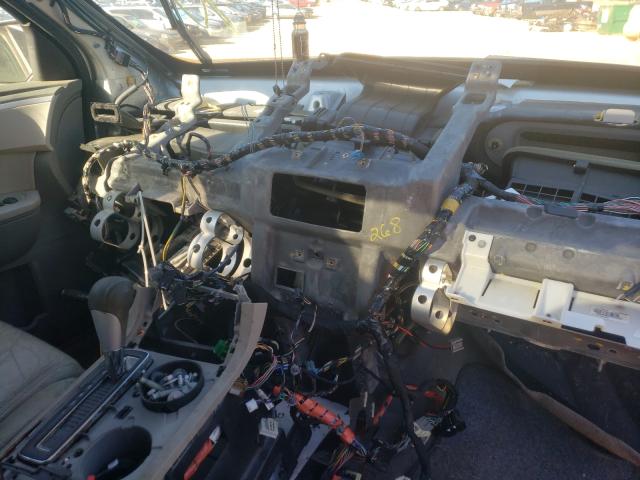 Photo 9 from auction – 2010 CHEVROLET TRAVERSE L with VIN 1GNLRGED4AS128102