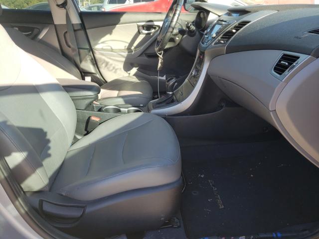 Photo 5 from auction – 2016 HYUNDAI ELANTRA SE with VIN 5NPDH4AE2GH674532
