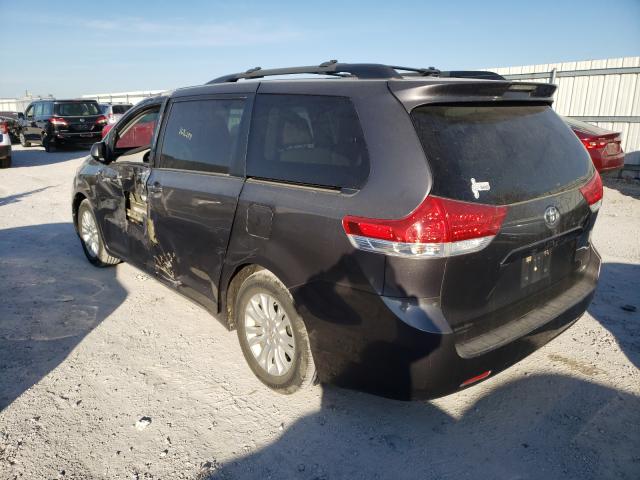 Photo 3 from auction – 2013 TOYOTA SIENNA XLE with VIN 5TDYK3DC9DS301226