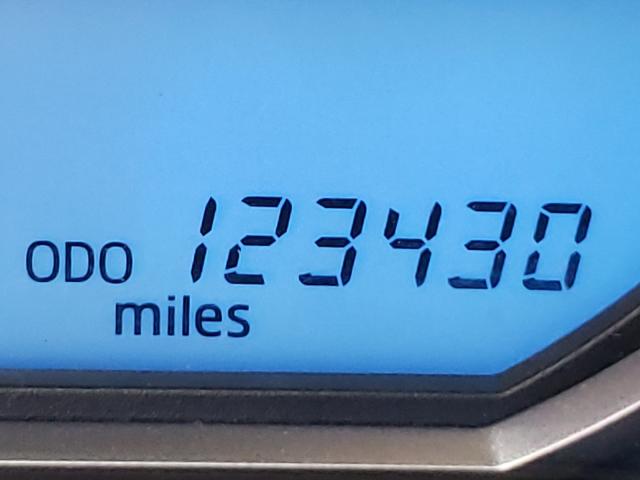 Photo 8 from auction – 2016 TOYOTA RAV4 LE with VIN JTMBFREV3GJ062528