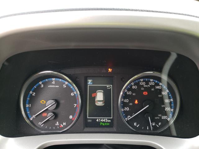 Photo 8 from auction – 2017 TOYOTA RAV4 LIMIT with VIN 2T3DFREV9HW640272