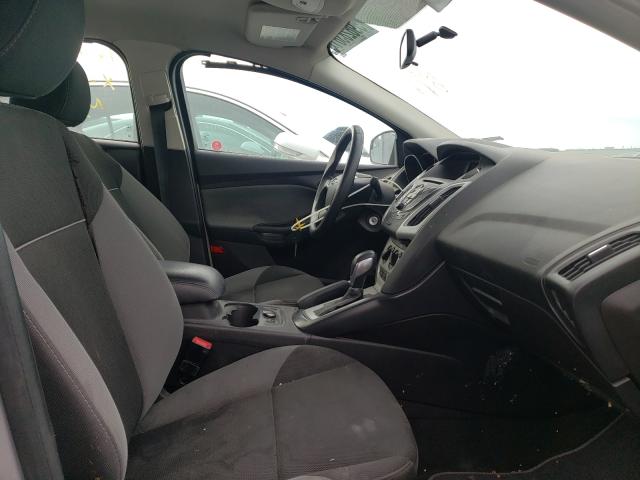 Photo 5 from auction – 2014 FORD FOCUS SE with VIN 1FADP3F21EL256702