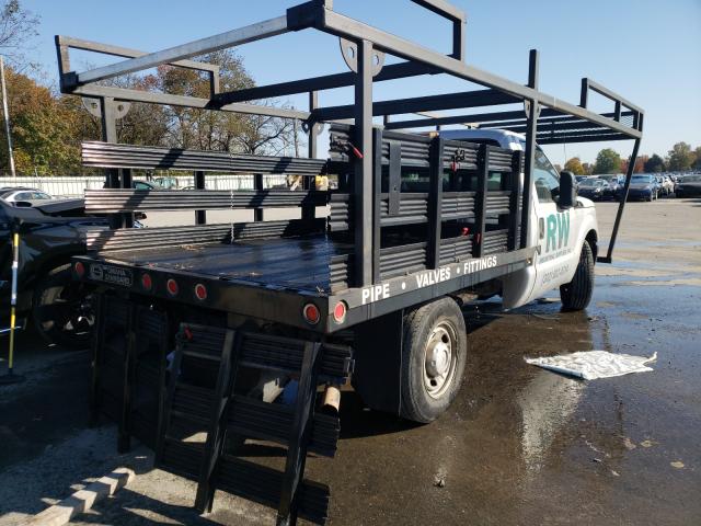 Photo 4 from auction – 2011 FORD F250 SUPER with VIN 1FDBF2A68BEC76241