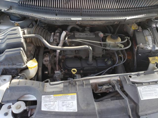 Photo 7 from auction – 2006 CHRYSLER TOWN & COU with VIN 1A4GP45R56B537155