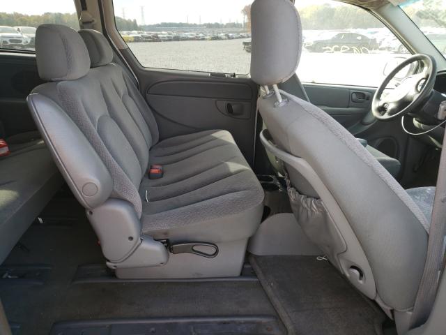 Photo 6 from auction – 2006 CHRYSLER TOWN & COU with VIN 1A4GP45R56B537155