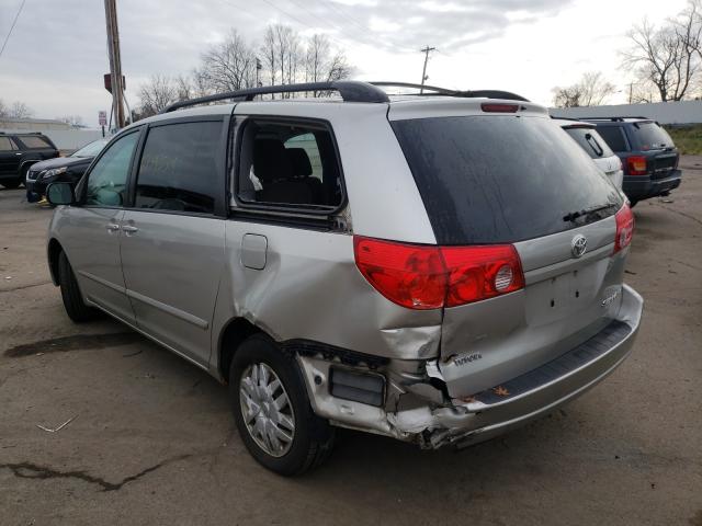 Photo 3 from auction – 2010 TOYOTA SIENNA CE with VIN 5TDKK4CC3AS301442