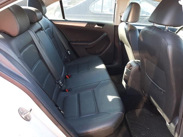 Photo 6 from auction – 2017 VOLKSWAGEN JETTA SE with VIN 3VWDB7AJ3HM273614