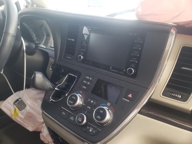 Photo 9 from auction – 2018 TOYOTA SIENNA XLE with VIN 5TDYZ3DC4JS929265