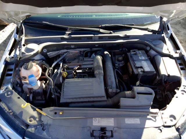 Photo 7 from auction – 2017 VOLKSWAGEN JETTA SE with VIN 3VWDB7AJ3HM273614
