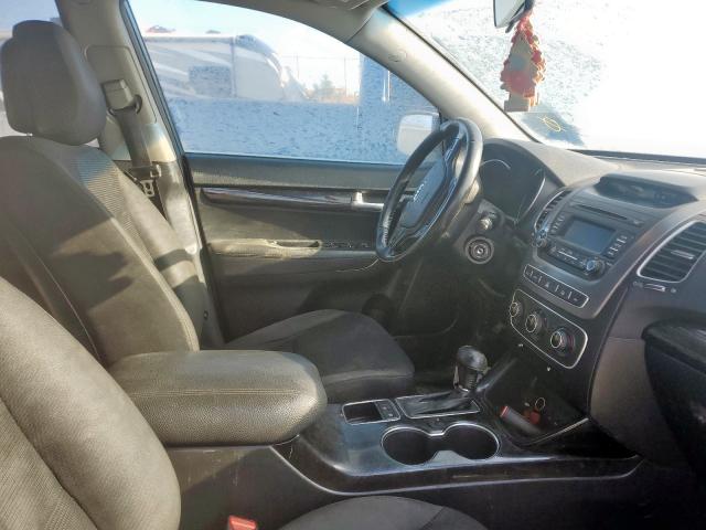 Photo 5 from auction – 2014 KIA SORENTO LX with VIN 5XYKTCA61EG523081