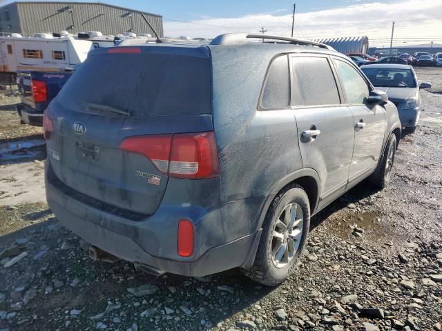 Photo 4 from auction – 2014 KIA SORENTO LX with VIN 5XYKTCA61EG523081