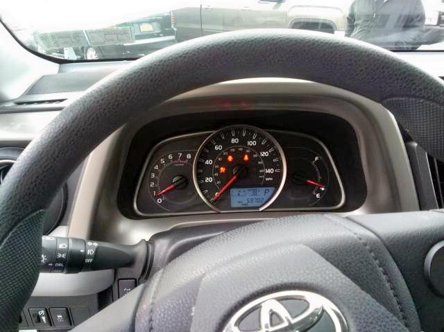 Photo 8 from auction – 2015 TOYOTA RAV4 XLE with VIN 2T3RFREV9FW231577