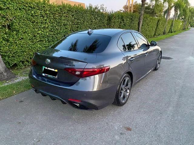 Photo 4 from auction – 2018 ALFA ROMEO GIULIA with VIN ZARFAEBN3J756276
