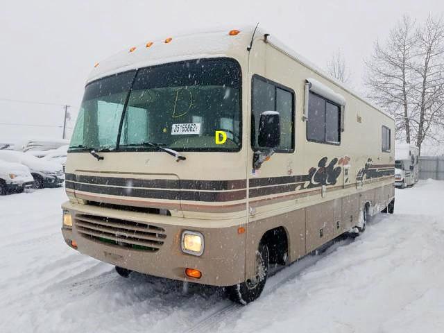 Photo 2 from auction – 1996 FLEETWOOD STORM with VIN 3FCMF53G0TJA11332