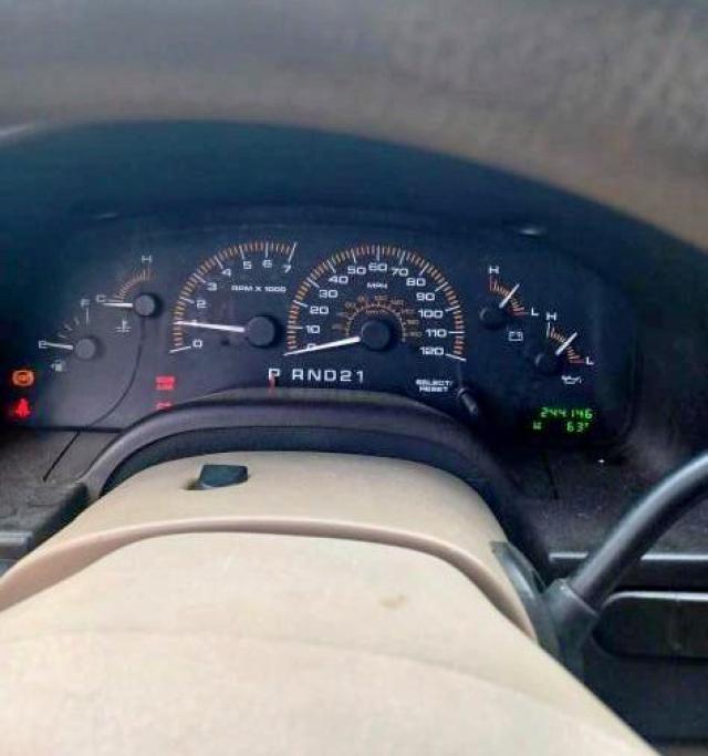 Photo 8 from auction – 2003 FORD EXPEDITION with VIN 1FMRU15W73LA62153