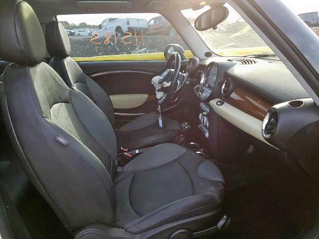 Photo 5 from auction – 2007 MINI COOPER with VIN WMWMF33527TT52009