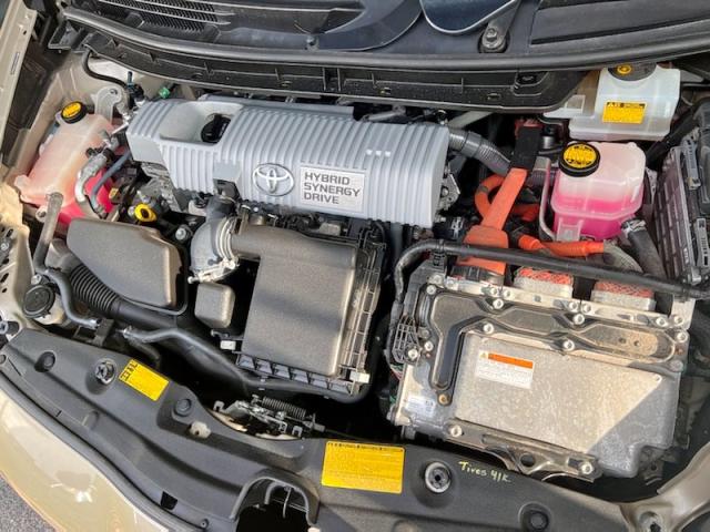 Photo 7 from auction – 2011 TOYOTA PRIUS with VIN JTDKN3DU7B0286991