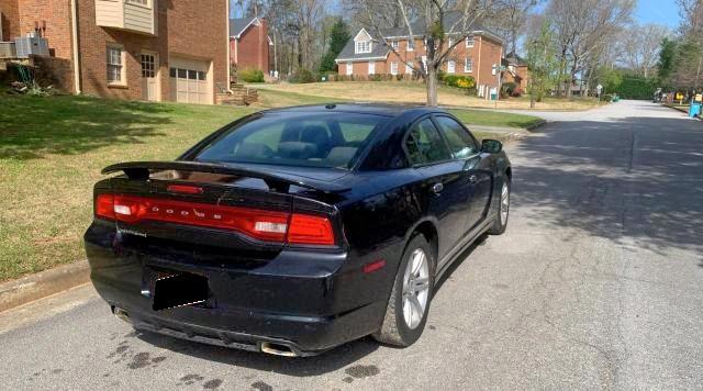 Photo 4 from auction – 2011 DODGE CHARGER with VIN 2B3CL3CG1BH556266