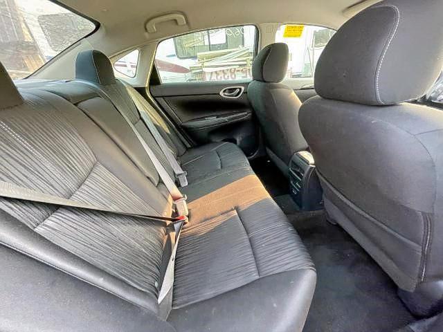 Photo 6 from auction – 2017 NISSAN SENTRA S with VIN 3N1AB7AP7HY300593