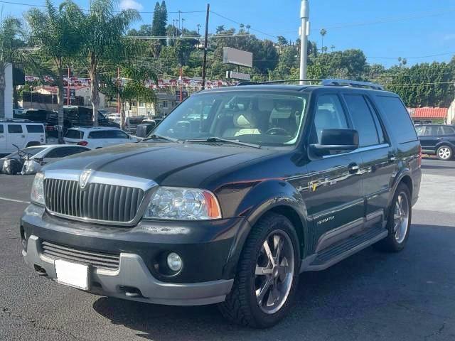 Photo 2 from auction – 2003 LINCOLN NAVIGATOR with VIN 5LMFU27R23LJ34308