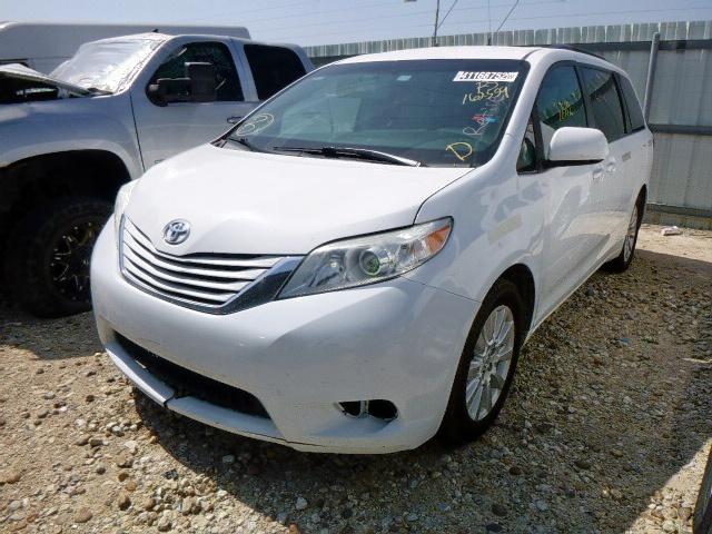 Photo 2 from auction – 2017 TOYOTA SIENNA LE with VIN 5TDJZ3DC4HS162559