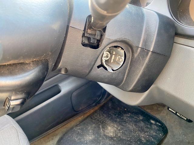 Photo 9 from auction – 2004 NISSAN FRONTIER C with VIN 1N6ED29X14C437142