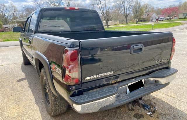 Photo 3 from auction – 2004 CHEVROLET SILVERADO with VIN 2GCEK13T241290411