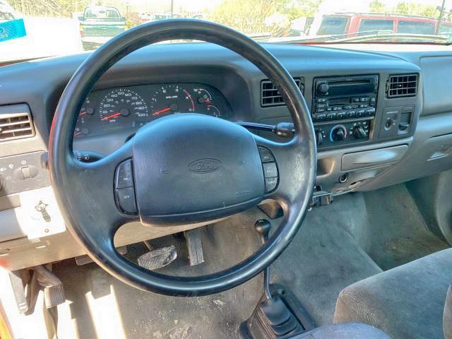 Photo 9 from auction – 2002 FORD F350 SRW S with VIN 1FTSF31F72EA56695