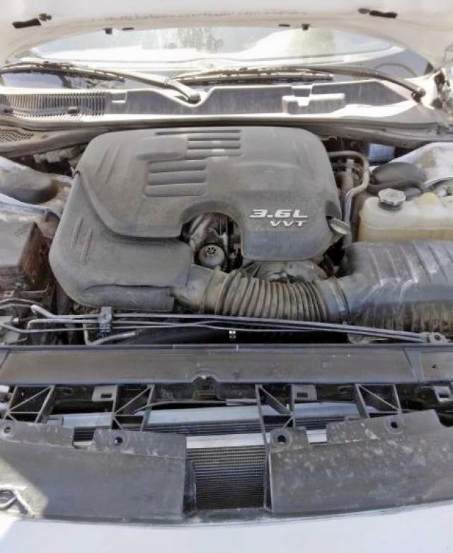 Photo 7 from auction – 2019 DODGE CHALLENGER with VIN 2C3CDZAG4KH670039