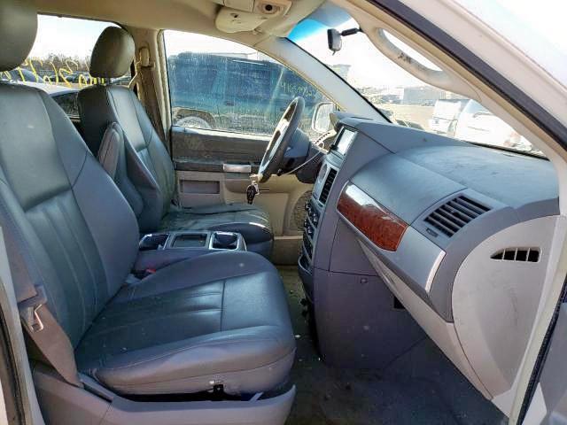 Photo 5 from auction – 2008 CHRYSLER TOWN & COU with VIN 2A8HR54P08R843686