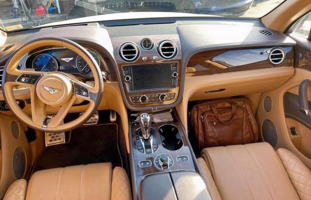 Photo 9 from auction – 2018 BENTLEY BENTAYGA with VIN SJAAC2ZV3JC016930