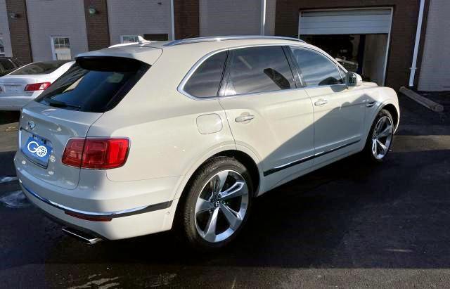 Photo 4 from auction – 2018 BENTLEY BENTAYGA with VIN SJAAC2ZV3JC016930