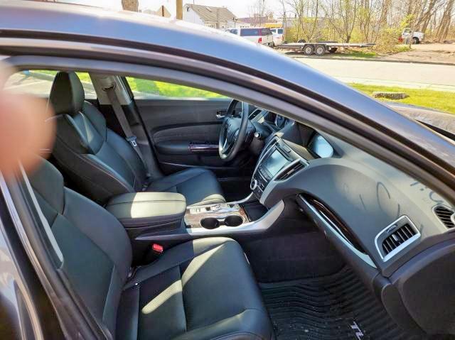 Photo 5 from auction – 2017 ACURA TLX TECH with VIN 19UUB2F57HA007318