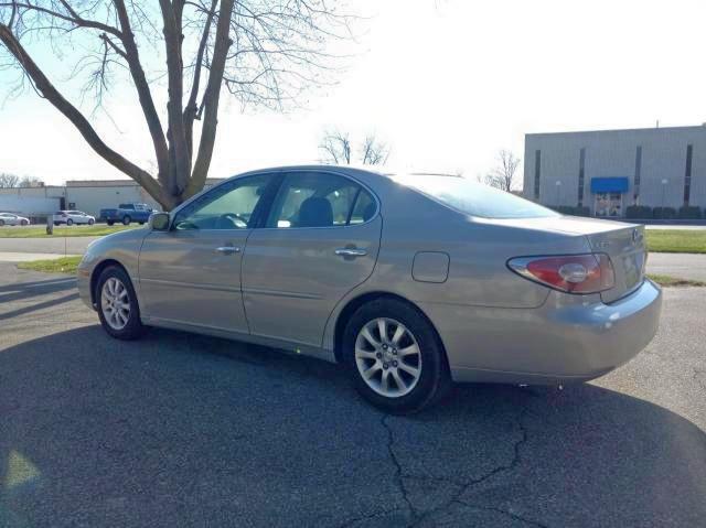 Photo 3 from auction – 2004 LEXUS ES 330 with VIN JTHBA30G845032108