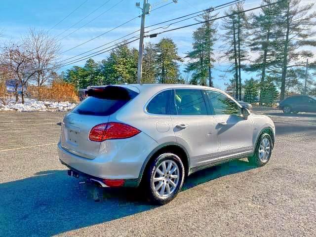 Photo 3 from auction – 2013 PORSCHE CAYENNE with VIN WP1AF2A22DLA32207