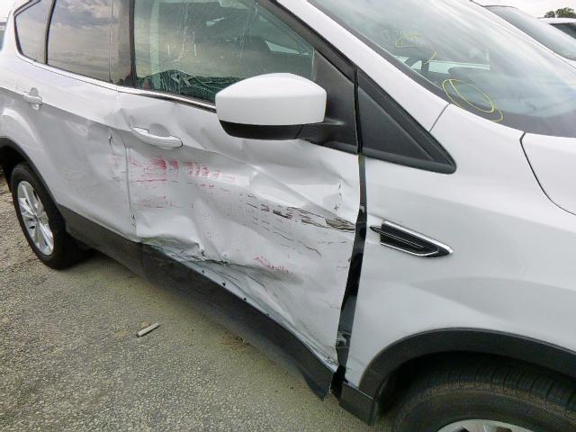 Photo 9 from auction – 2017 FORD ESCAPE SE with VIN 1FMCU9GDXHUC96403
