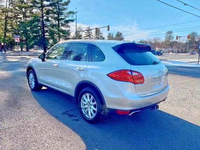 Photo 4 from auction – 2013 PORSCHE CAYENNE with VIN WP1AF2A22DLA32207