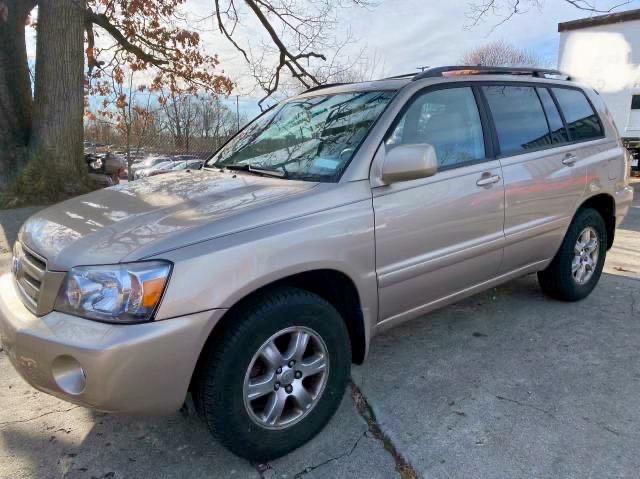 صورة رقم 2 من المزاد - 2004 TOYOTA HIGHLANDER مع VIN JTEEP21A040016821