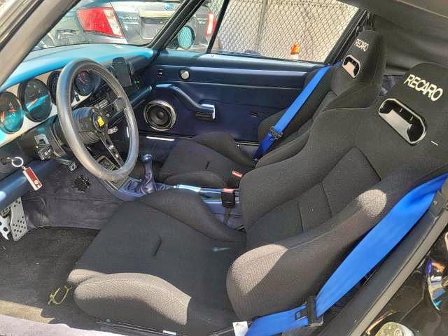 Photo 5 from auction – 1990 PORSCHE 911 CARRER with VIN WP0CB2966LS471427