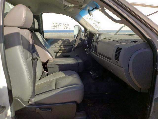 Photo 5 from auction – 2008 CHEVROLET SILVERADO with VIN 1GCEC14XX8Z151137