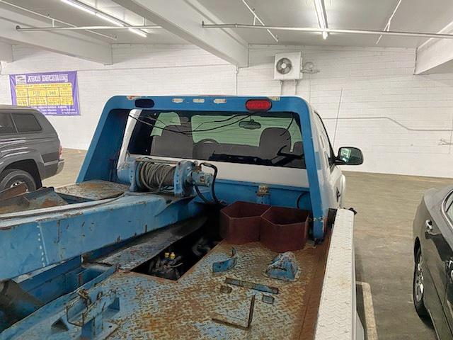 Photo 10 from auction – 2004 GMC NEW SIERRA with VIN 1GDJC34104E149125