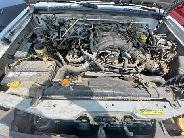 Photo 7 from auction – 2000 NISSAN FRONTIER C with VIN 1N6ED27T7YC320218